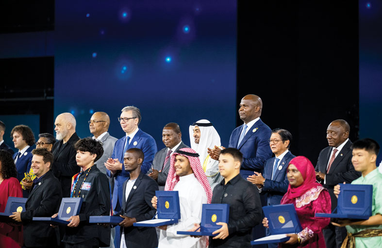 رئيس الدولة يؤكد التزام الإمارات بدعم جهود تعزيز جودة حياة الإنسان، وترسيخ أسس الاستقرار والتقدم في العالم 