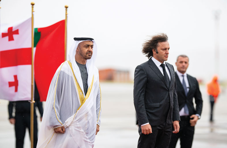 رئيس الدولة يؤكد حرص الإمارات على تعزيز شراكاتها التنموية مع دول القوقاز بما يرسخ الاستقرار والسلام لشعوبها 