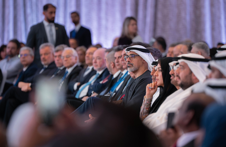ولي عهد أبوظبي ورئيس وزراء اليونان يحضران جانباً من فعاليات المنتدى الاستراتيجي الإماراتي-اليوناني في العاصمة أثينا 