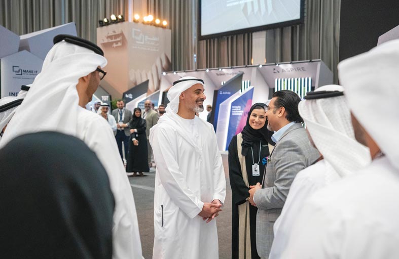 خالد بن محمد بن زايد يحضر جانباً من فعاليات الدورة الثانية لمنتدى «اصنع في الإمارات» 