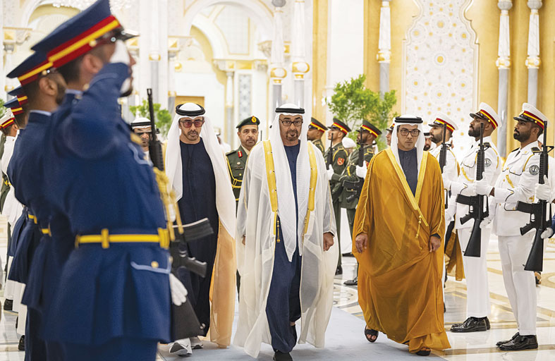 رئيس الدولة يؤكد حرص الإمارات على تعزيز جسور التعاون مع مختلف دول العالم 