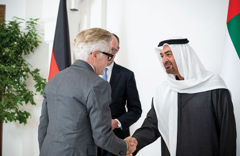 رئيس الدولة والمستشار الألماني يؤكدان أهمية تعزيز أسباب الاستقرار في المنطقة والعالم  