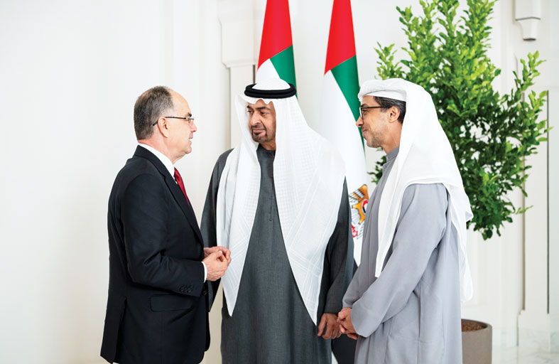رئيس الدولة ورئيس ألبانيا يؤكدان أهمية إرساء ركائز الأمن والاستقرار والسلام في العالم  
