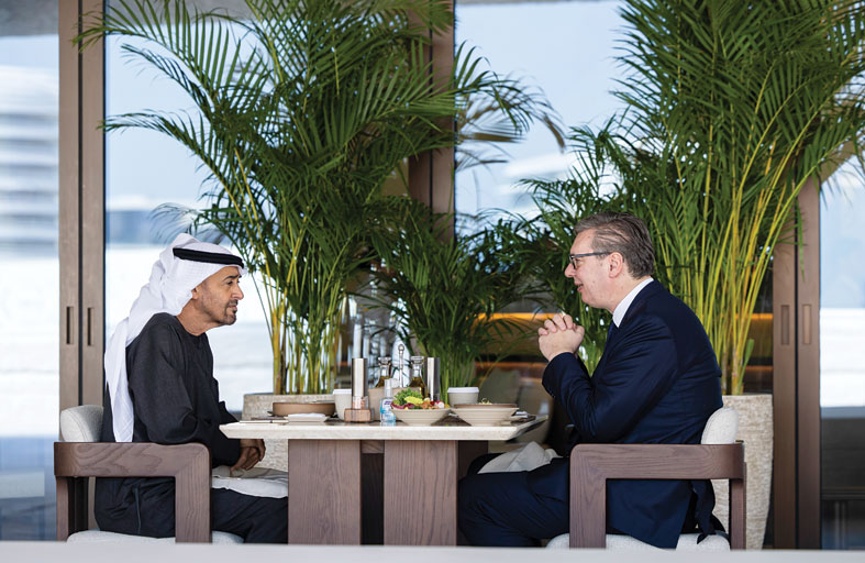 رئيس الدولة يبحث مع الرئيس الصربي مختلف جوانب التعاون في إطار الشراكة الإستراتيجية الشاملة 