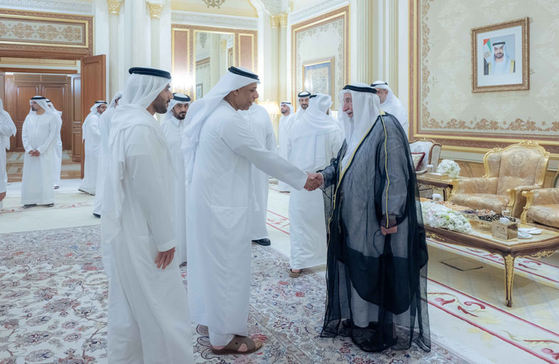 حاكم الشارقة يستقبل المهنئين بشهر رمضان المبارك 