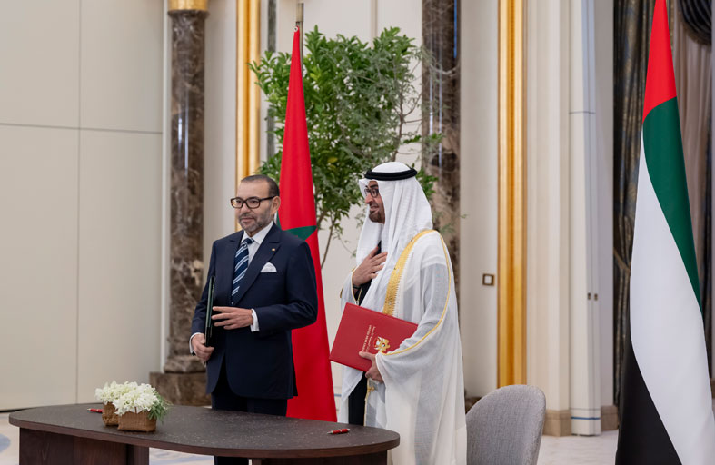 رئيس الدولة وملك المغرب يوقعان «إعلاناً نحو شراكة مبتكرة وراسخة» 