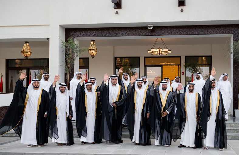 رئيس الدولة يحضر العرس الجماعي لعدد من أبناء قبيلة الهواشم 