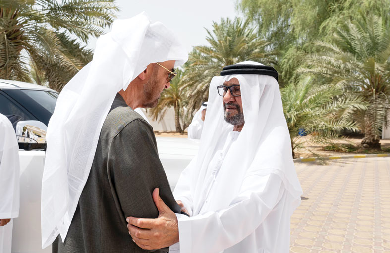 رئيس الدولة يعزي في وفاة والدة الذيب علي الكتبي 