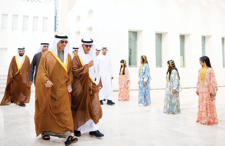 تحت رعاية رئيس الدولة.. منصور بن زايد يشهد العرس الجماعي لأبناء مدينة أبوظبي في قصر الحصن 