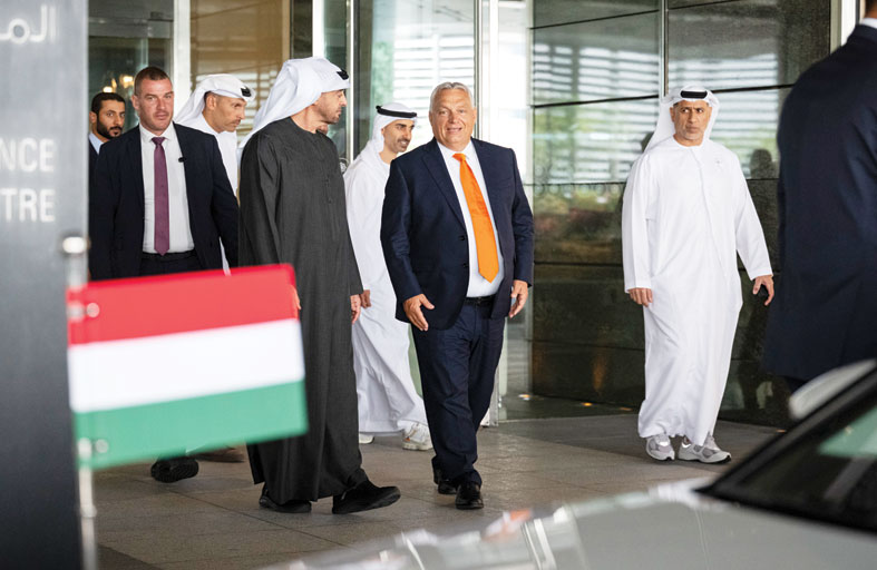 رئيس الدولة ورئيس وزراء المجر يؤكدان على ترسيخ أسس الاستقرار والسلام في العالم 