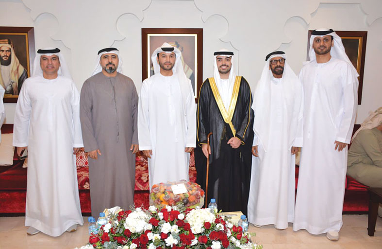 الشيوخ والأعيان في أفراح البستكي والسعدي بمجلس المشرف بأبوظبي 