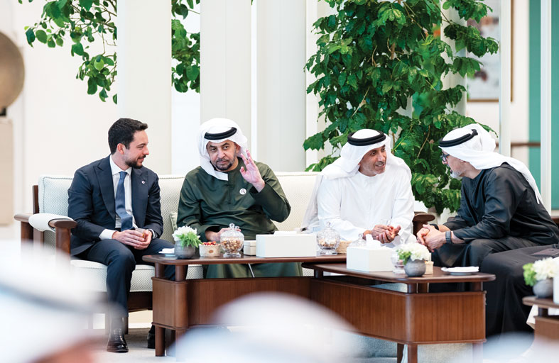 رئيس الدولة وملك الأردن يؤكدان أهمية ترسيخ الأمن والاستقرار المستدام في المنطقة 