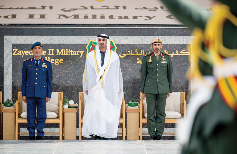 رئيس الدولة يؤكد أهمية دور الكليات العسكرية في رفد القوات المسلحة بكفاءات نوعية مؤهلة بالعلوم والمعارف 