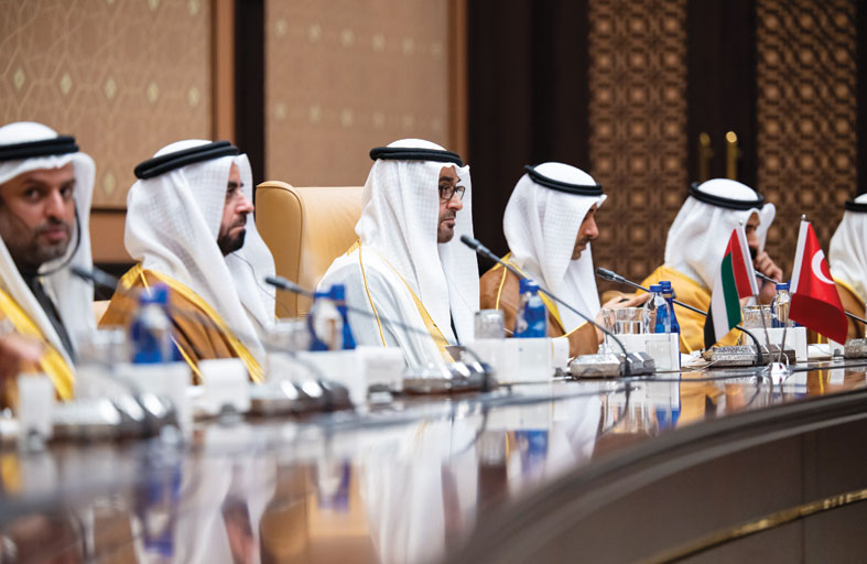رئيس الدولة والرئيس التركي يبحثان مواصلة  تعزيز علاقات البلدين والمستجدات في المنطقة  