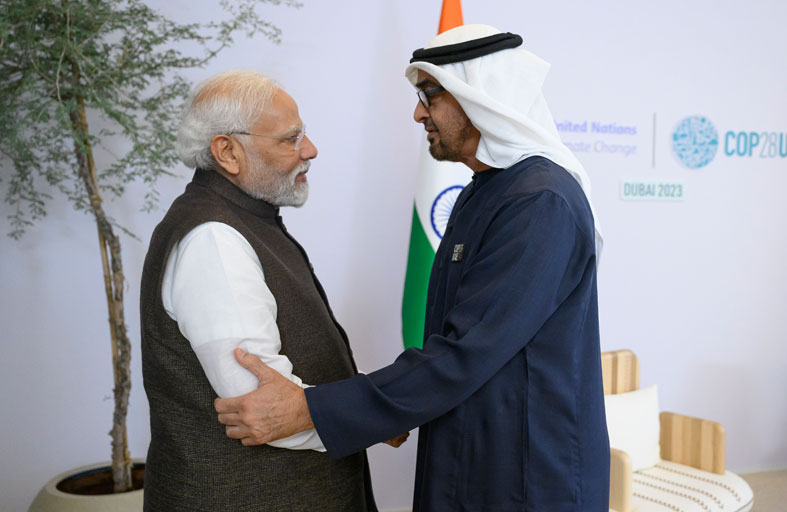 رئيس الدولة يبحث العلاقات الثنائية والتحدي المناخي مع عدد من رؤساء الوفود المشاركين في COP28 