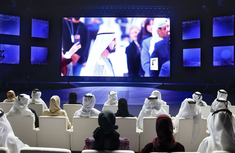 حمدان بن محمد: واجبنا ومسؤوليتنا زراعة الخير ورعاية كل فكرة نبيلة غايتها رفعة الإنسان 