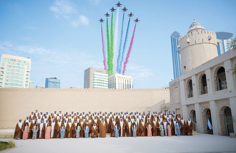 تحت رعاية رئيس الدولة.. منصور بن زايد يشهد العرس الجماعي لأبناء مدينة أبوظبي في قصر الحصن 