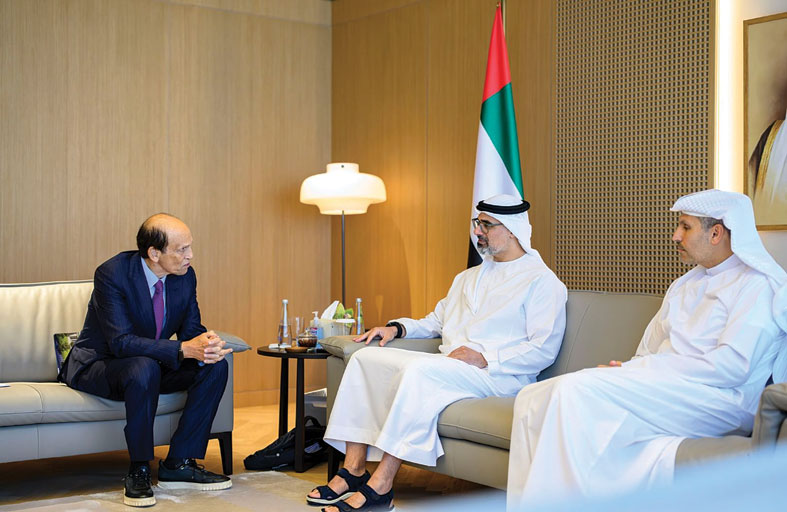 خالد بن محمد بن زايد يلتقي رئيس معهد ميلكن 