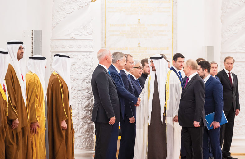 رئيس الدولة يؤكد أهمية العمل على ترسيخ أسباب السلام والاستقرار في العالم 