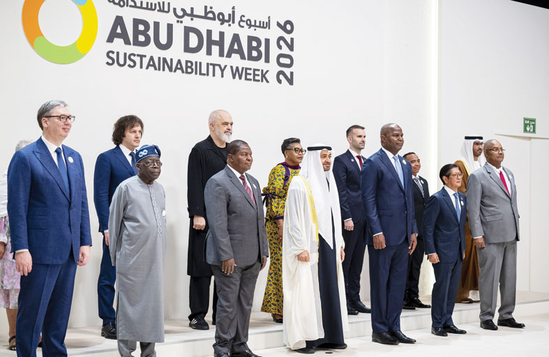 رئيس الدولة يؤكد على الدور المحوري للإمارات في بناء جسور التعاون وترسيخ دعائم التنمية المستدامة في العالم 