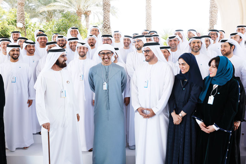 محمد بن راشد يلتقي سفراء الإمارات ويثمّن جهودهم في ترسيخ مكانة الدولة وتعزيز شراكاتها الدولية 