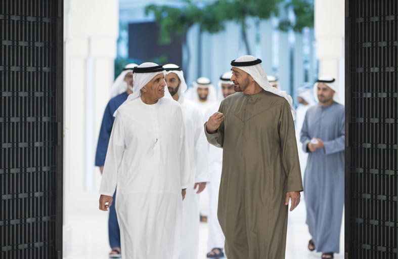 رئيس الدولة يبحث مع حاكم رأس الخيمة عدداً من القضايا التي تتعلق بشؤون الوطن والمواطن 