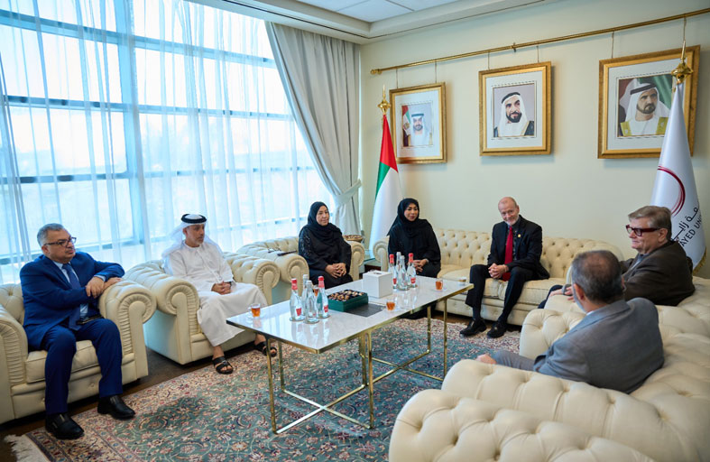 اتفاقية تعاون استراتيجي بين «جمعية الصحفيين الإماراتية» و«جامعة زايد» لتأهيل طلبة الإعلام 