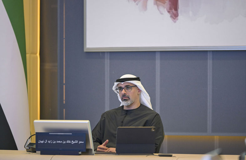 خالد بن محمد بن زايد يترأس اجتماع اللجنة التنفيذية لمجلس إدارة «أدنوك» 