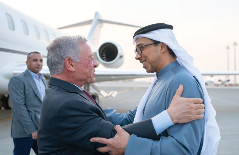 رئيس الدولة وملك الأردن يؤكدان ضرورة الوقف الفوري للتصعيد وتغليب الحوار والدبلوماسية 