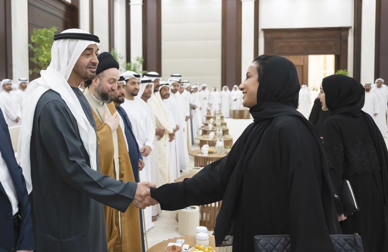 رئيس الدولة يستقبل وفد المجلس الوطني الاتحادي وعدداً من المسؤولين والمواطنين والضيوف 