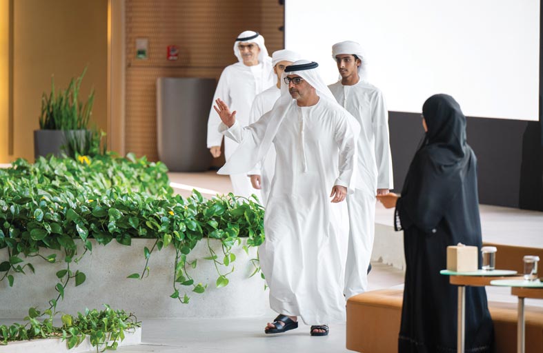 حامد بن زايد يشهد محاضرة «إعادة تصور التعليم المبكر» نظمها مجلس محمد بن زايد 