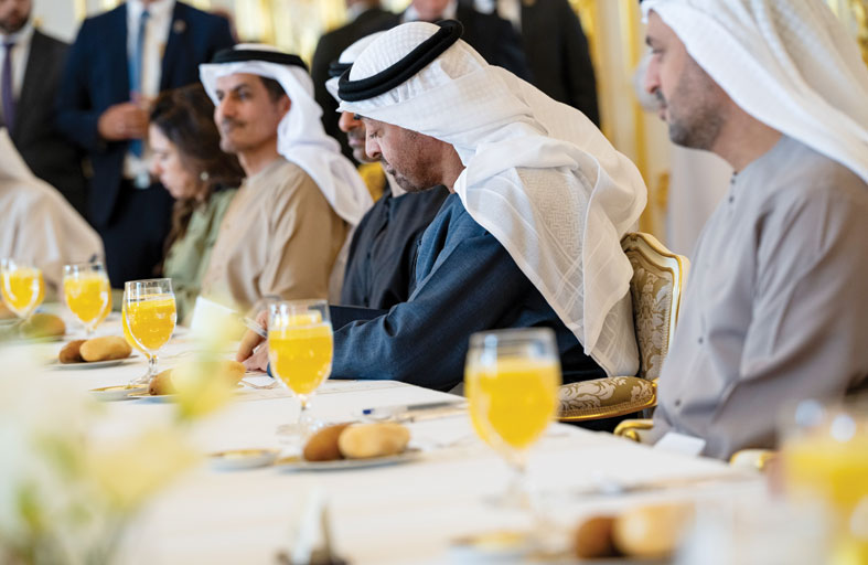 رئيس الدولة ورئيس وزراء سلوفاكيا يؤكدان أهمية العمل على ترسيخ أسباب الأمن والاستقرار الإقليميين  