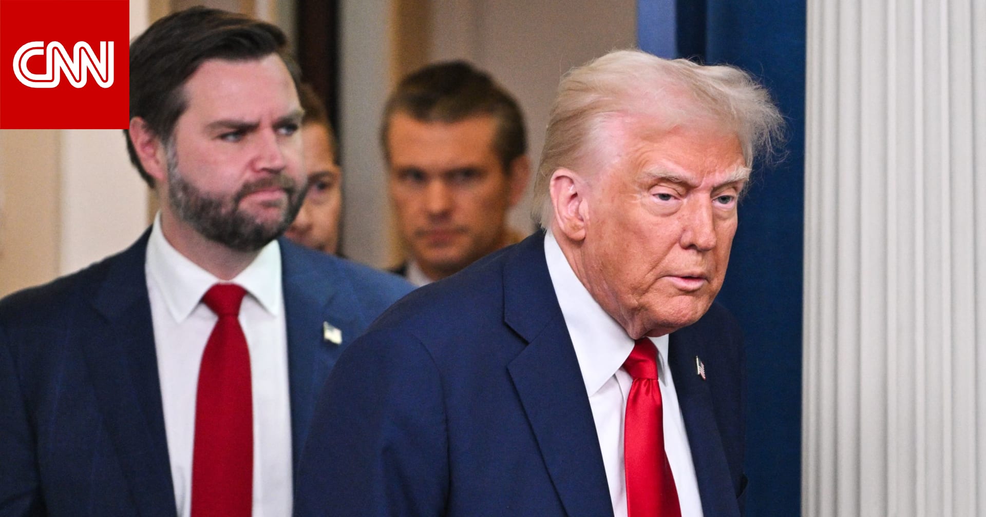 دونالد ترامب عالِقٌ في دوامة غَلاء المعيشة والانقسامات الداخلية 