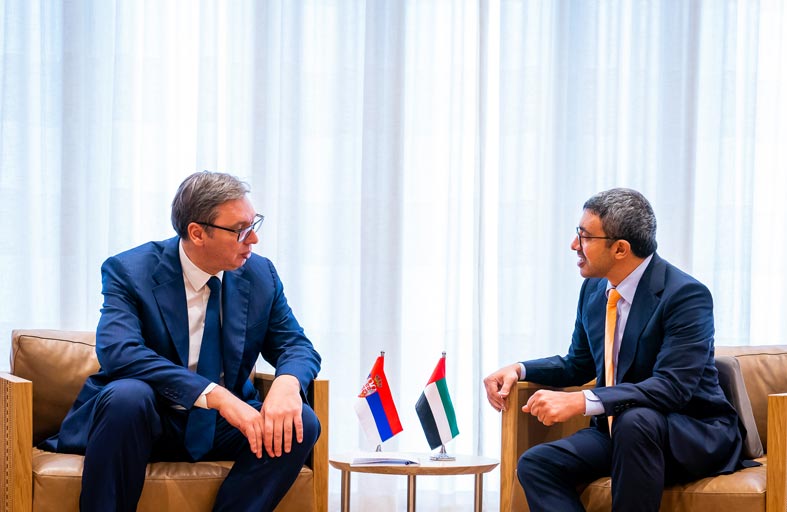 عبدالله بن زايد يلتقي رئيس صربيا في نيويورك