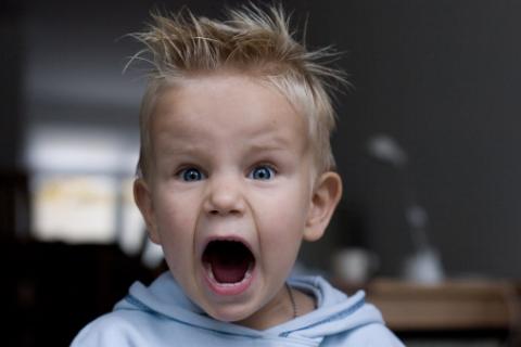 قدرة الطفل على الكلام مبكراً تخفف غضبه في حياته
