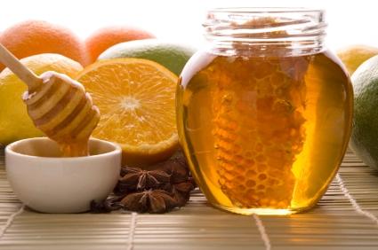 العسل معقم للجراثيم ولعلاج الحروق