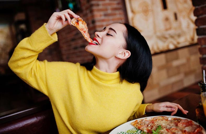 يمكنك تناول البيتزا وخسارة وزنك بهذه الطريقة