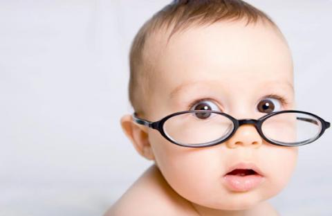كيف تختار نظارة طفلك؟ 