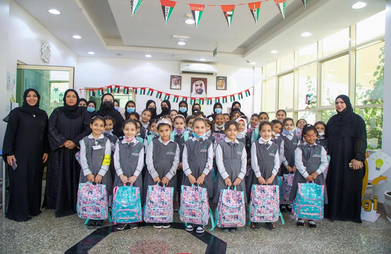 مركز عجمان للمسؤولية المجتمعية ينفذ مبادرة الحقيبة المدرسية
