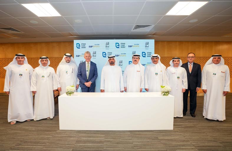 مطارات دبي تطلق أكبر مشروع ألواح طاقة شمسية على مستوى مطارات العالم