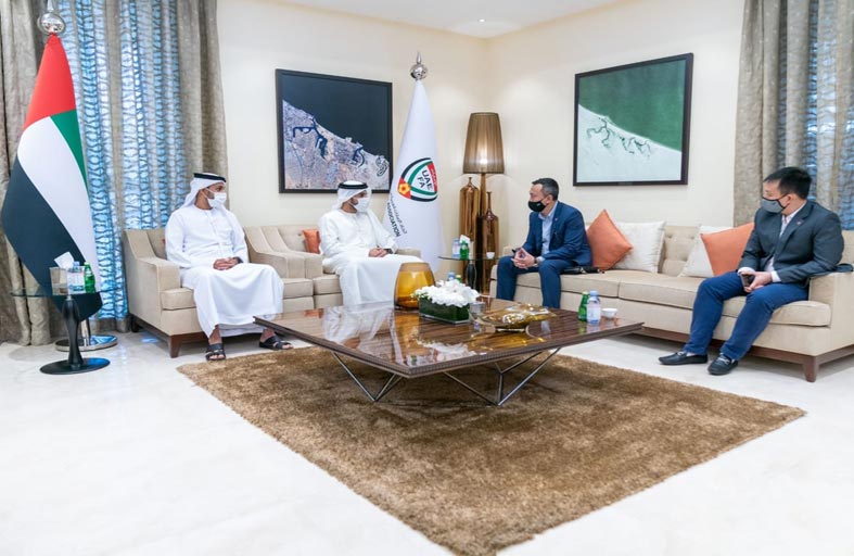 راشد بن حميد النعيمي يستقبل نائب رئيس الاتحاد الفيتنامي لكرة القدم