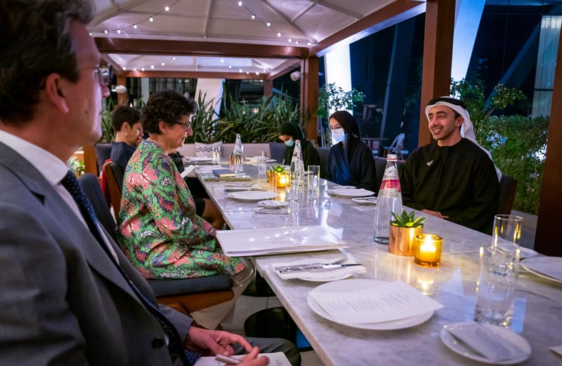 عبدالله بن زايد يستقبل وزيرة خارجية إسبانيا