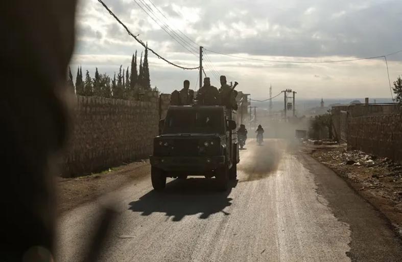 ماذا يحدث في سوريا؟ ولماذا اشتعلت معارك متوقفة منذ 2020 ؟