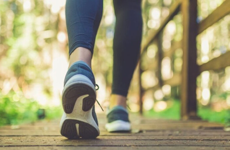 سرعة المشي تقلل خطر الإصابة بـ«مرض خطير»