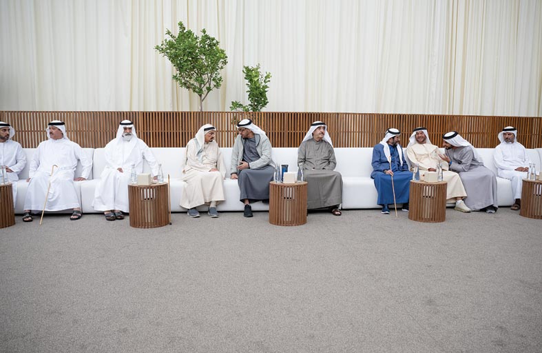 رئيس الدولة يتقبل تعازي حميد النعيمي وسعود المعلا والشيوخ في وفاة الشيخة مريم الفلاسي 