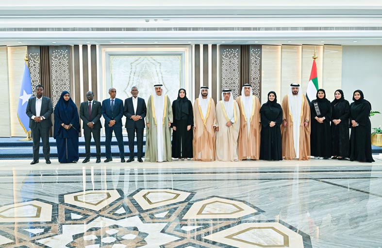 صقر غباش يبحث علاقات التعاون البرلماني مع رئيس مجلس الشيوخ في جمهورية الصومال