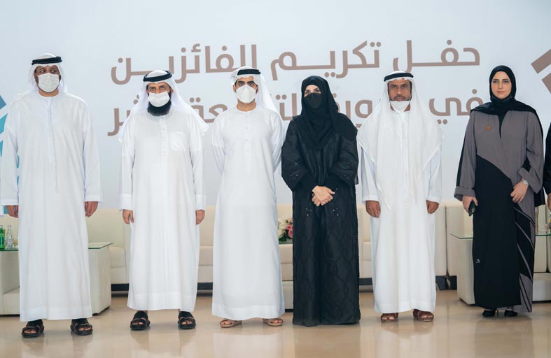 سالم بن عبد الرحمن القاسمي يكرم الفائزين بجائزة الشارقة للعمل التطوعي في دورتها الـ 19
