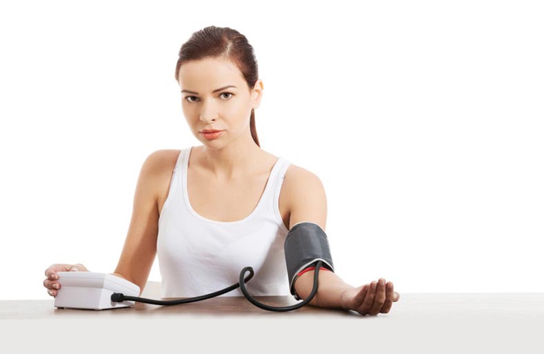 5 أعراض لضغط الدم تنذر بضرورة التوجه فوراً إلى طبيب 