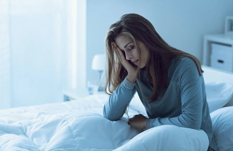 العلماء يكتشفون عواقب طويلة المدى لقلة النوم المزمنة