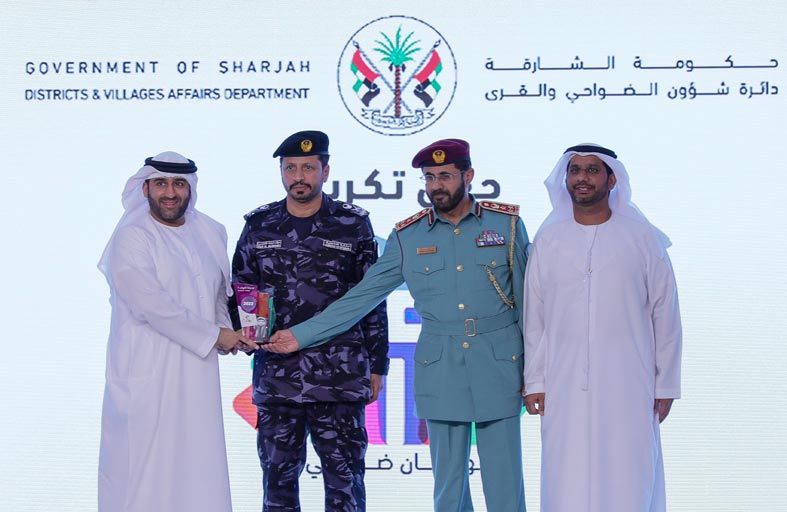 دائرة شؤون الضواحي والقرى تكرم الجهات المشاركة والمساهمين في إنجاح مهرجان ضواحي 11